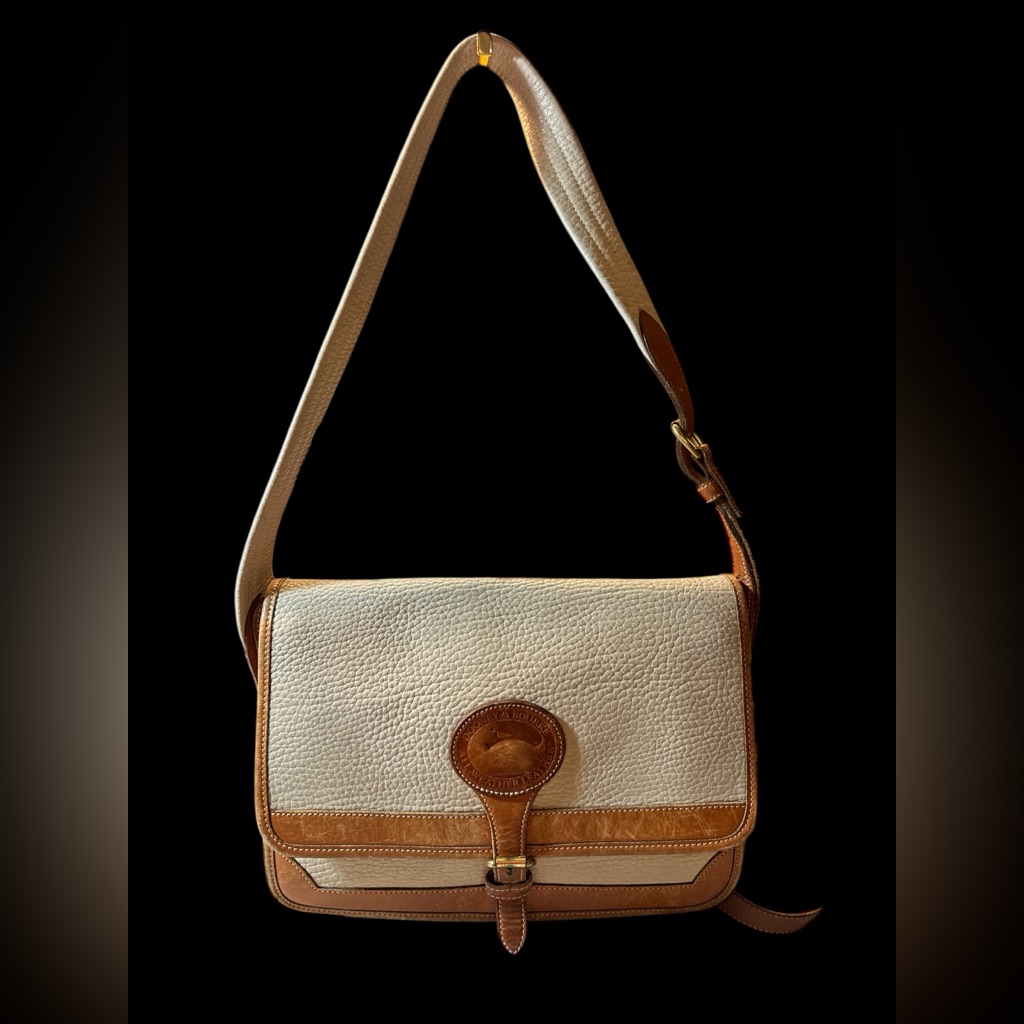 Vintage Dooney & Bourke All Weather Leather Ivory Crossbody Shoulder Bag Purse
